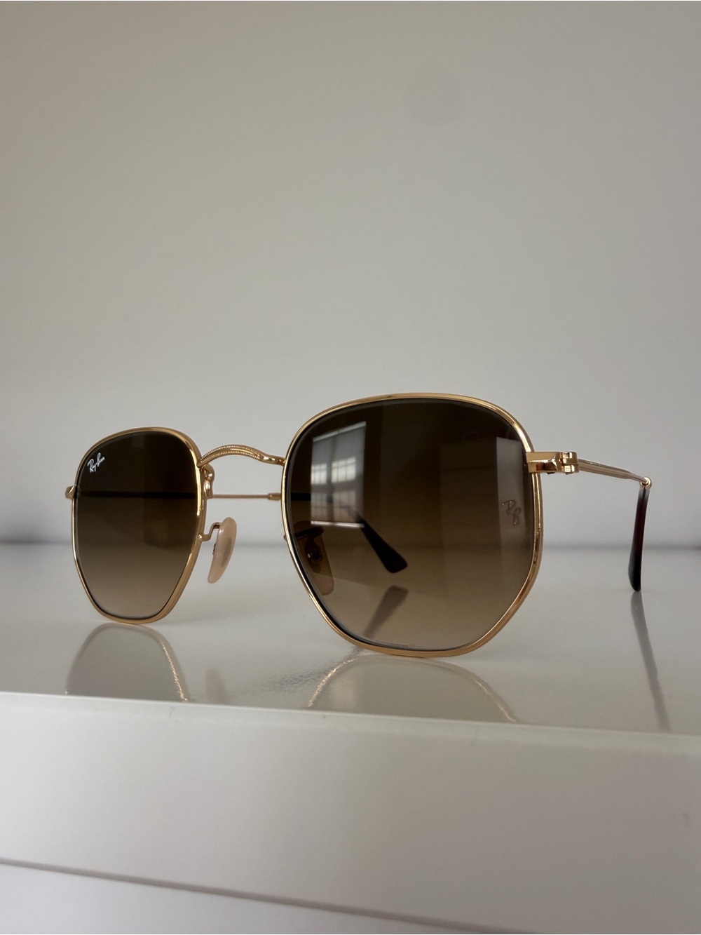Ray-Ban Gold Hexagonal Metal Frame Sunglasses with Brown Gradient Lenses
RB3548N